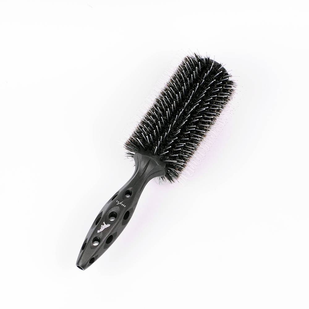 680 Carbon Tiger Brush