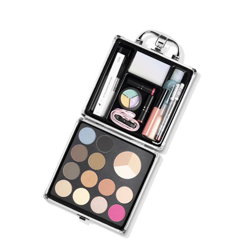 Cosmetologist's Portfolio Small - Light/Medium