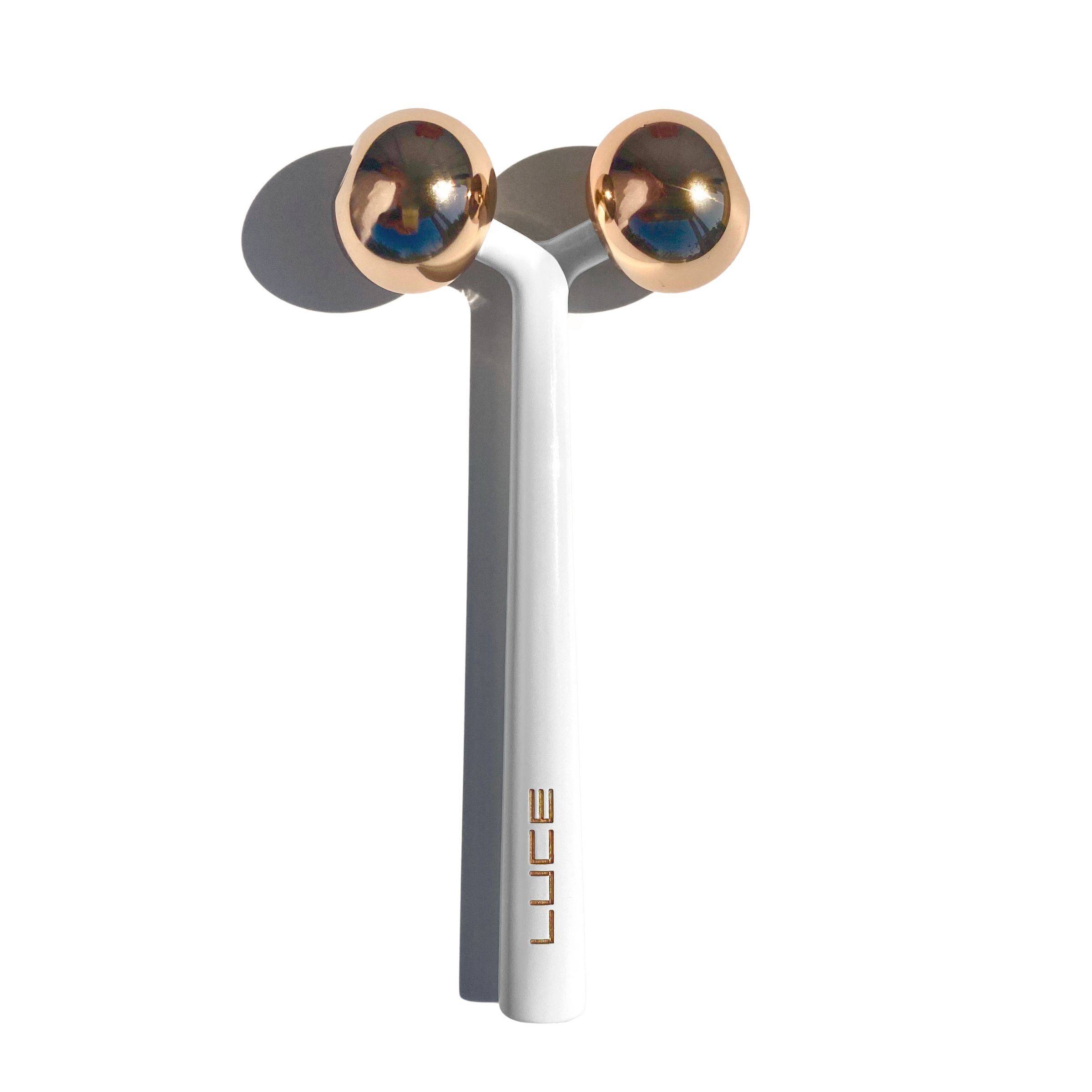 Sculpting and Depuffing Deluxe Face Roller