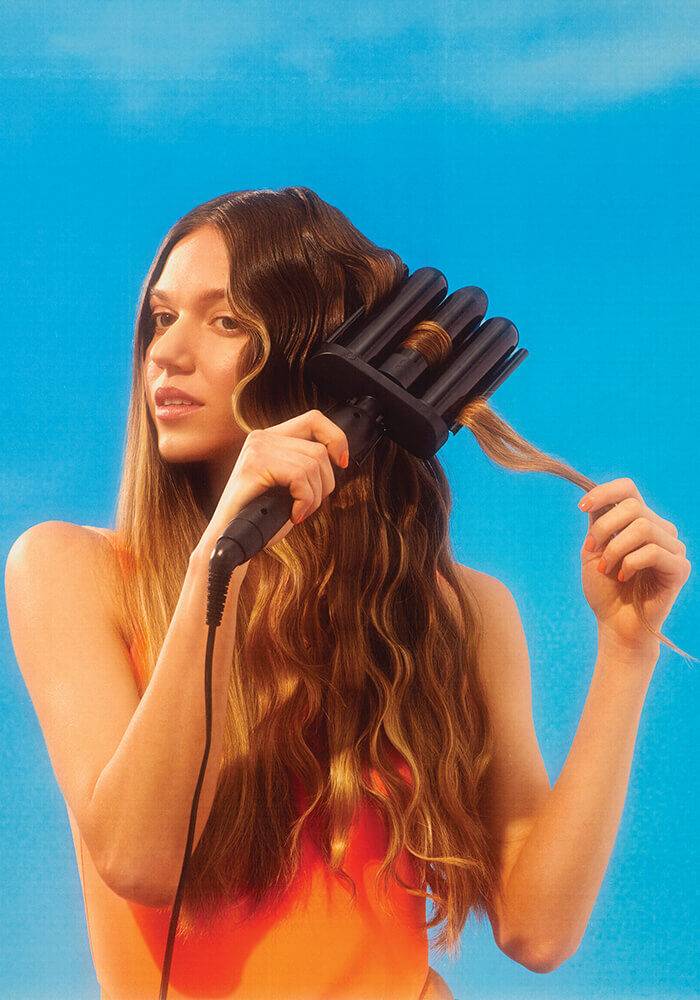 amika High Tide Deep Hair Waver